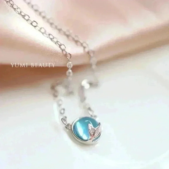 Free gift with purchase-Mermaid Tail Blue Necklace - Picture 3 of 6